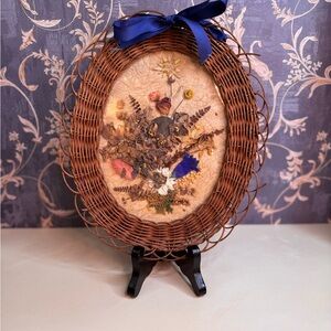 Vintage Estate Wicker Oval Frame with Dried Wildflower Arrangement